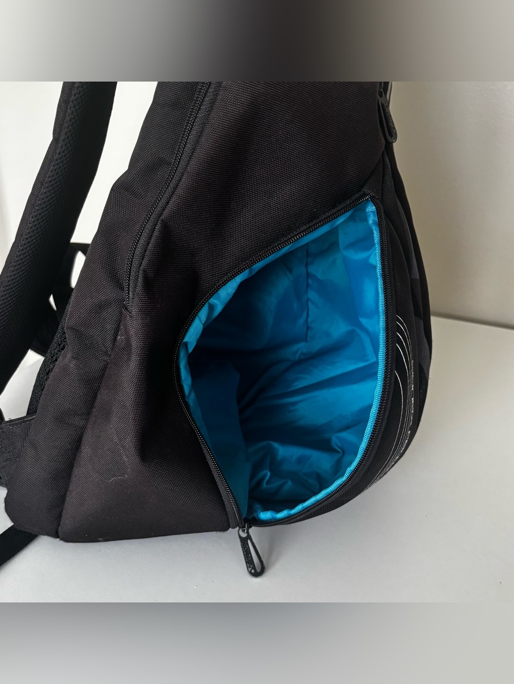 Yonex Pro Backpack M 92212M for Rackets (Tennis, Badminton, Racketball) Black - Picture 13 of 13